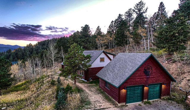 Mountain View Log Cabin