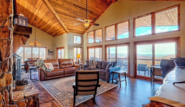 Mountain View Retreat with Game Room in Sky Valley!