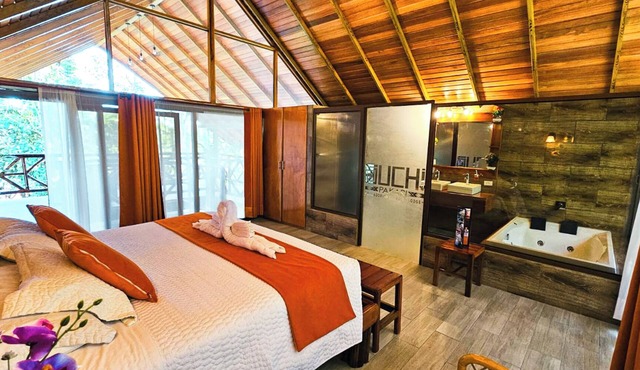 Mountain View Suite Suchipakari Jungle Lodge