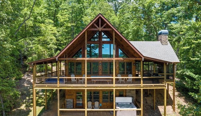 Mountain Views and Savings ~ Low Summer Rates!