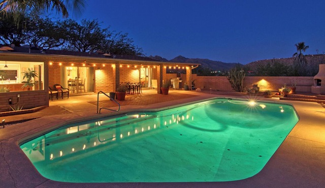 Mountain Views/Pool/Hiking