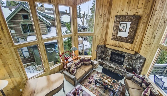 Mountain Views & Private Hot Tub Near Peak 10