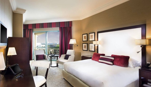 Movenpick Al Bustan | Premium Executive | 5-Star Comfort, Pool Time | 2 Units