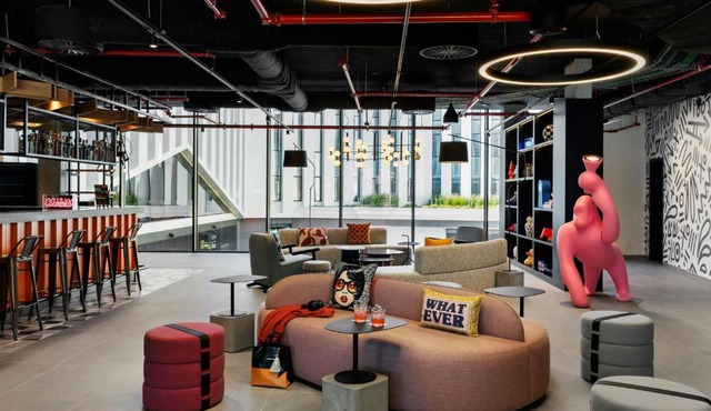 Moxy Alfragide Lisboa