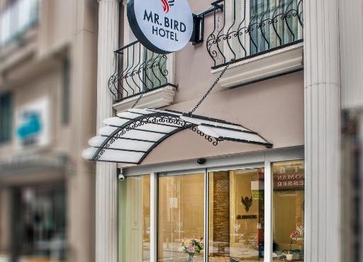 Mr. Bird Hotel