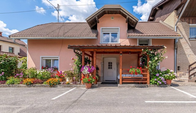 Mržek House with Sauna, Bloke, Slovenia