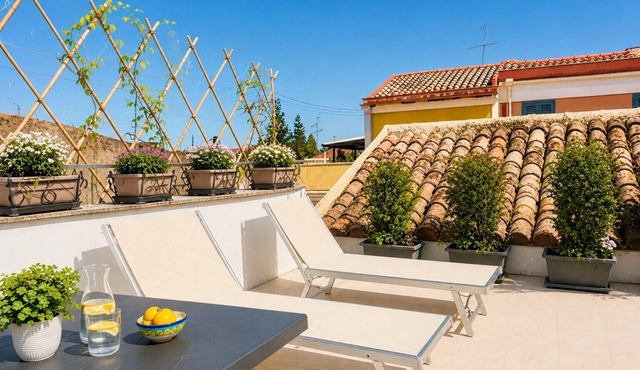 MSuite Etna Sicily – Elegant Apartment with Private Terrace between Etna, Taormina & Sea