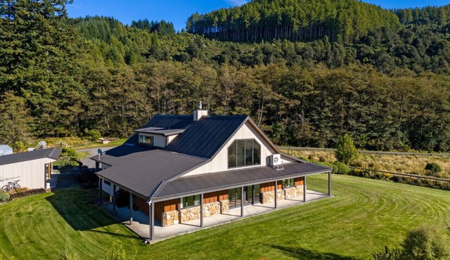 Mt Hutts Closest Accom!