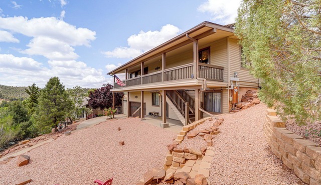 Mtn & Golf Course Views: Payson Retreat!