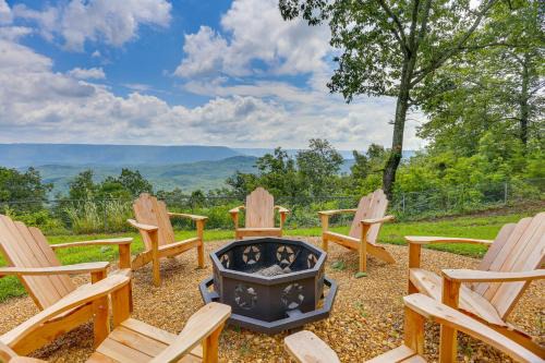Mtn-View Gem: Flat Rock Retreat w/Deck & Grill!