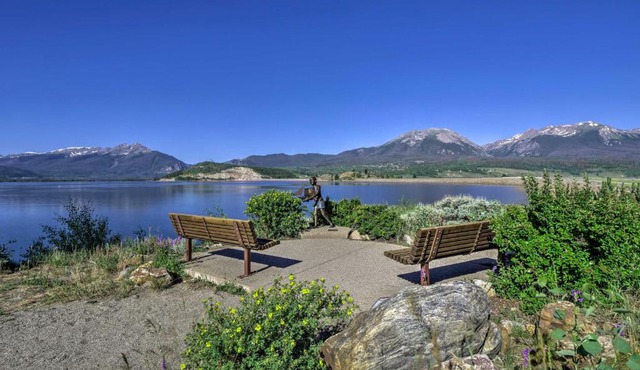 Mtn Views, Ground Floor: Rec Path and Lake Access