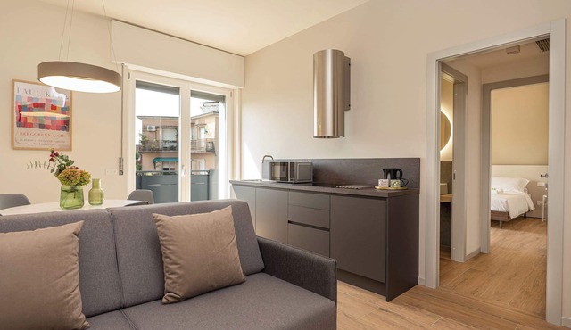 MuBra Apartments - Unit 302