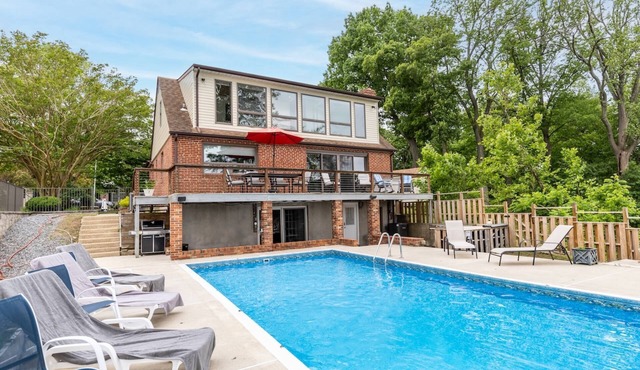 Multi-unit Waterfront Home with Private Pool and Pier Mins to Downtown Annapolis