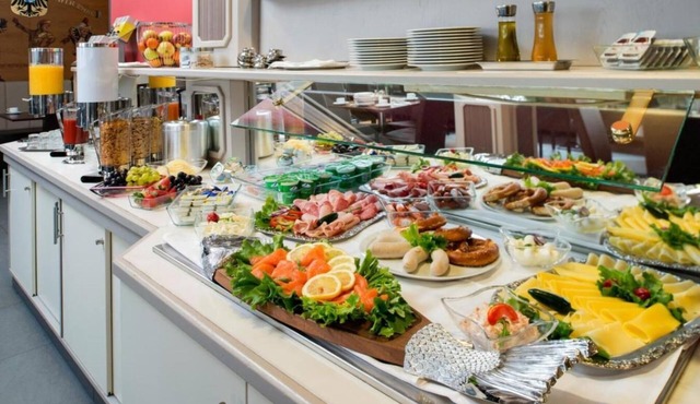 Munich Deluxe Hotel