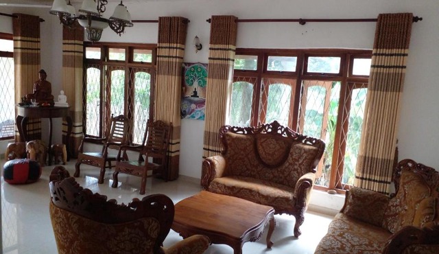 Muthu Villa