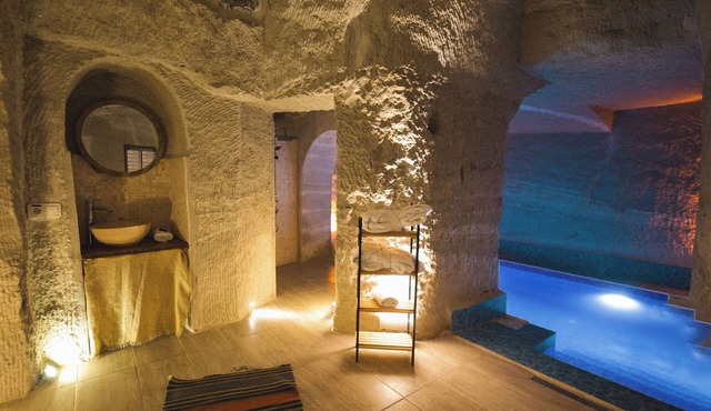 MY CAVE SUITE