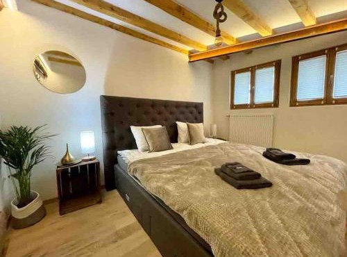 Mya Lenas Suite