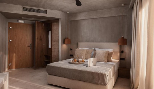 Myra Hotel