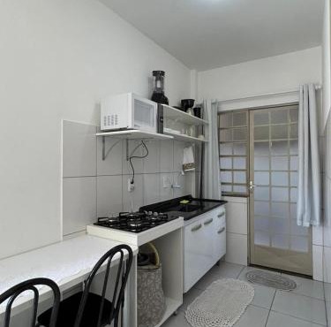N 4 - Studio completo com ar condicionado a 500m da Unioeste