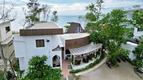 Na-Yah Beach Resort