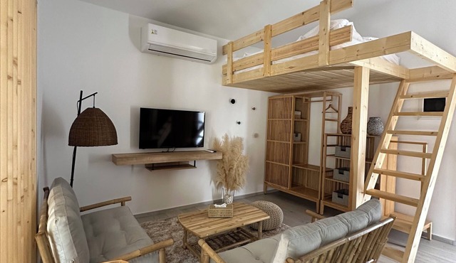 Nafplio Lodge. Tiny villa 3/4