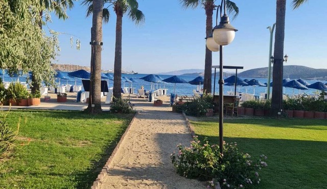 Nagi Beach Hotel