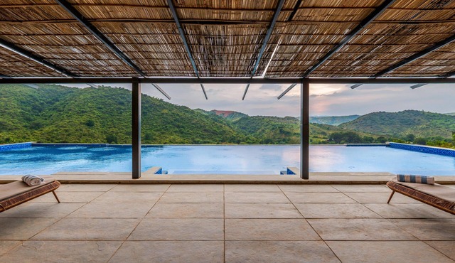 Nanda Hill Resorts