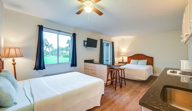 Naples Studio Near Everglades w/Marina Access