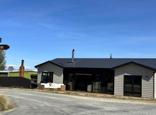 Naseby Modern Home