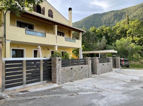 Natashas Apartments