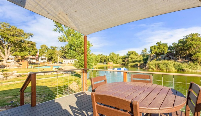 Native Falls Cabin (2BR Deluxe) - 2 bedroom, 1 bath Deluxe Cabin