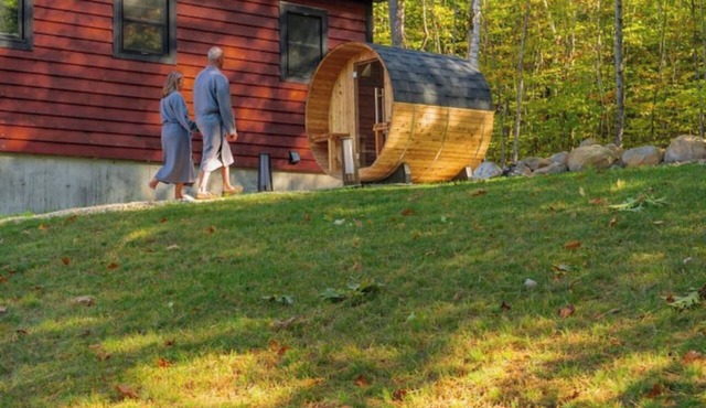 Nature Retreat, Sauna, Hot Tub, Gameroom, Fire Pit