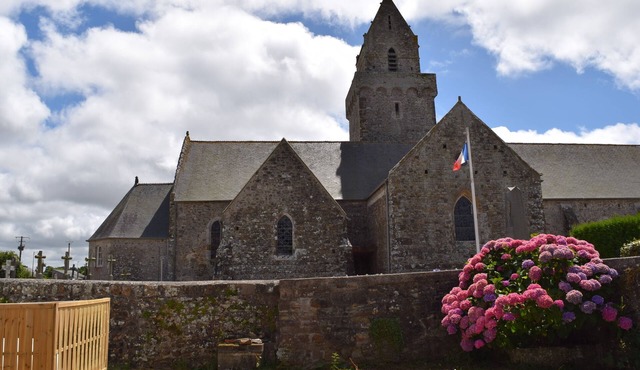 * NEW LISTING* Le Rêve - cottage with private garden and heated pool