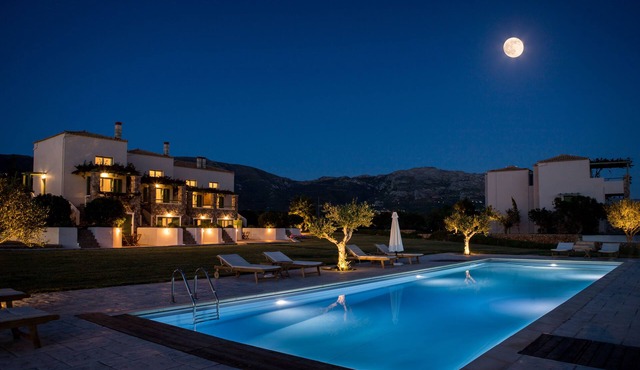 Neapoli Villas
