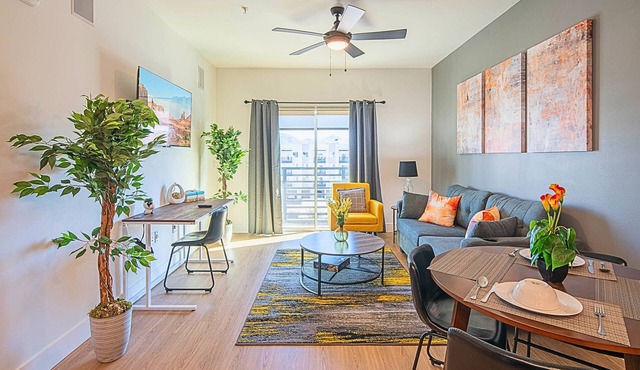 Near Mayo-Rooftop Deck-Heated Pool-Hot Tub-Parking