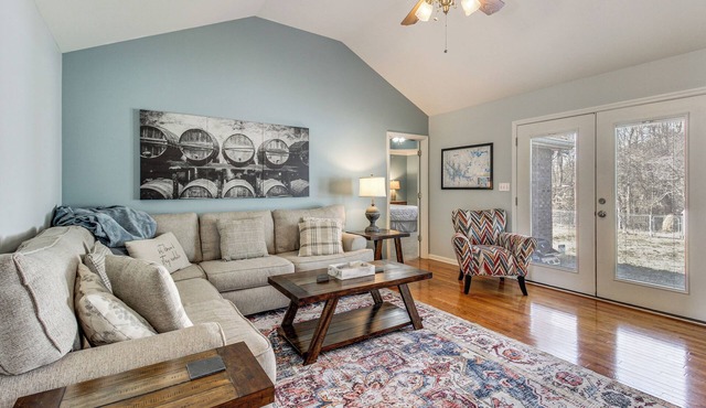 Near Tims Ford Lake: Peaceful Retreat w/Patio