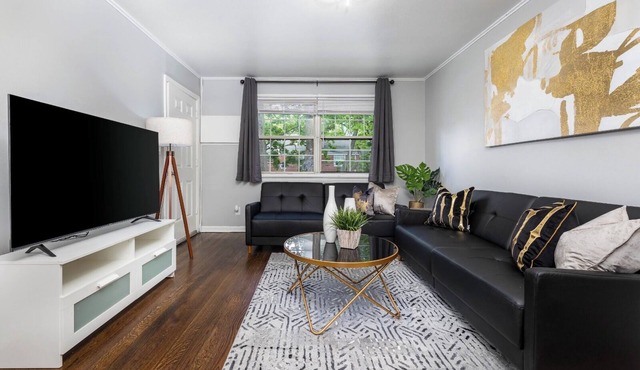 Nearest to Blue Back Square - Affordable w/KING Bed