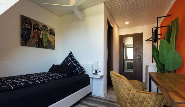NECKARWESTHEIMER Hotel