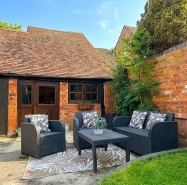 Needle & Grain A Historic Hideaway near Alcester