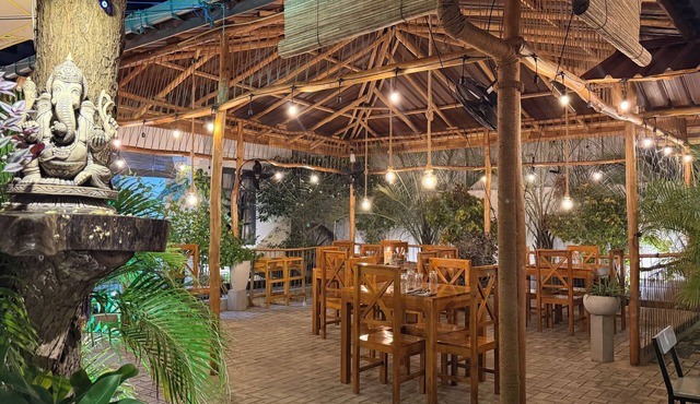 Neem Tree House