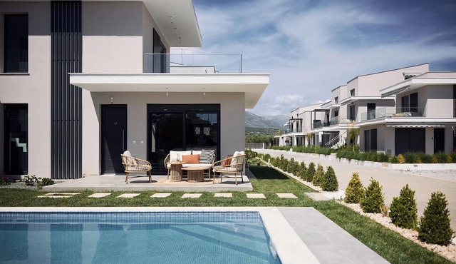 Nefeli -Two Bedroom Duplex with Private Pool