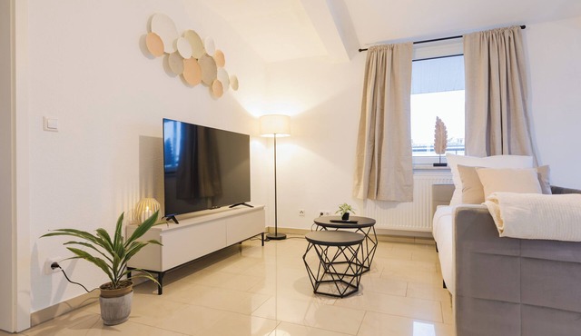 Neo Apartments - Modern 2-room apartment - free parking