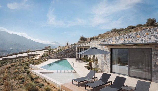 Neromai Cave Luxury Villa One