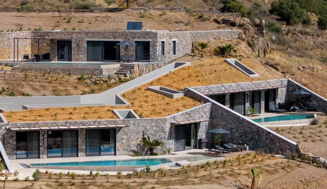 Neromai Residence One: Infinity Pool & Design Gem