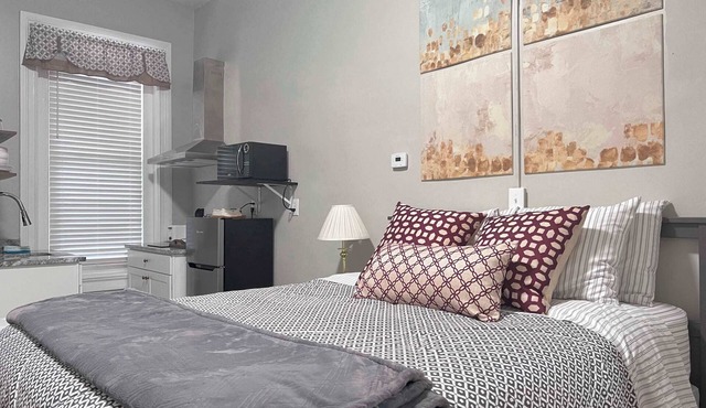 Nest & Rest | Private Studio | Free Parking
