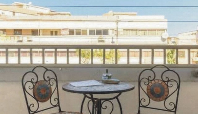 NETANYA, Hertzl, 3 comfortable rooms, completely renovated, with balcony.
