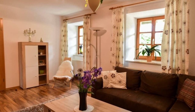 Neurenovierte FeWo (70qm) mit Terrasse und 2 Schlafzimmern
