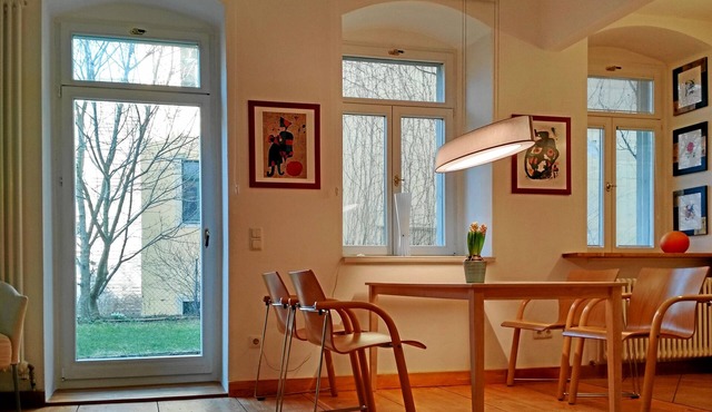 Neustadt-Paradies, apartment with terrace in the Kunsthofpassage