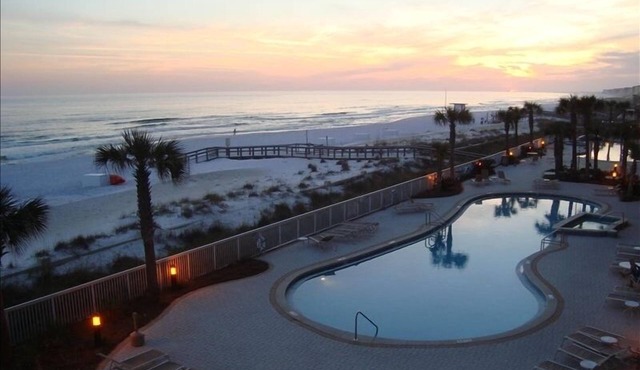 Never received less than 5 stars! Luxury 4 BR 3 BA Beachfront Condo