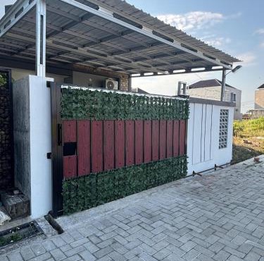 Nevia House - Comfortable Place With Family
